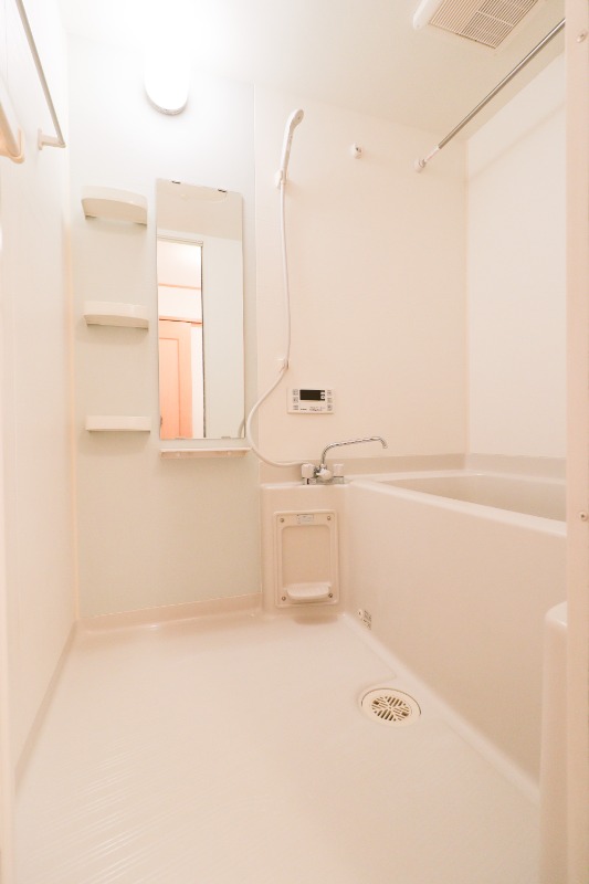 バス・シャワールーム　図面と現状に相違がある場合には現状を優先