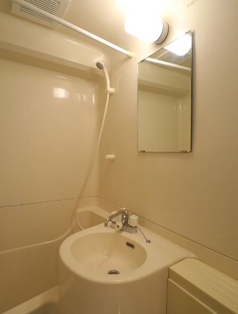 洗面設備　洗面所　※同物件・同仕様画像