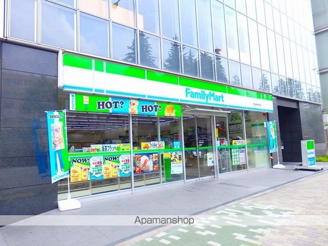 コンビニ　ファミリーマート　市谷本村町店（コンビニ）まで50m
