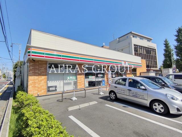 コンビニ　セブンイレブン目黒鷹番1丁目店（コンビニ）まで84m