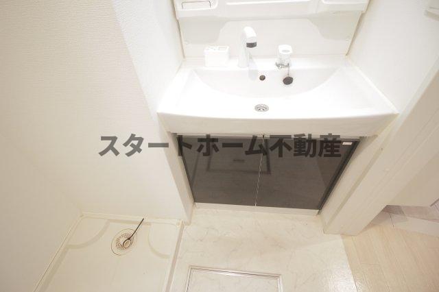 洗面設備　脱衣スペースもあります
