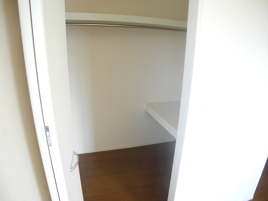 収納　ウォークインクローゼット