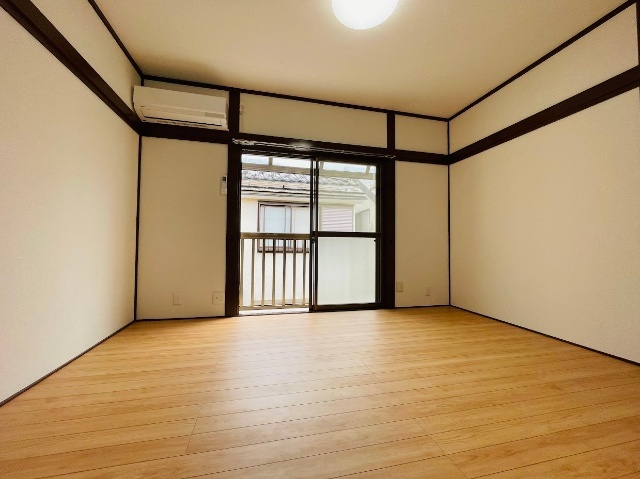 居室・リビング　別部屋参照。