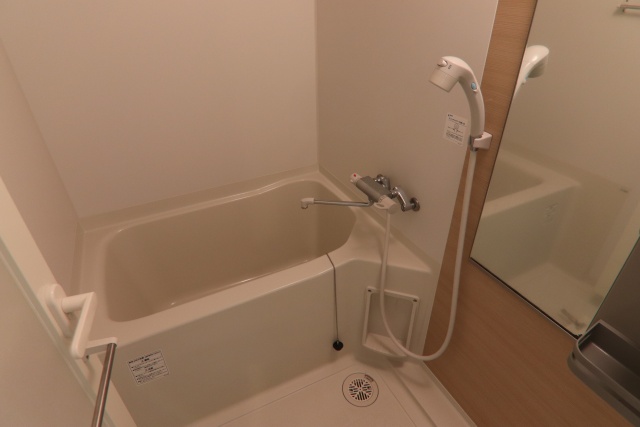 バス・シャワールーム　※別室の参考写真の為、現況優先です。