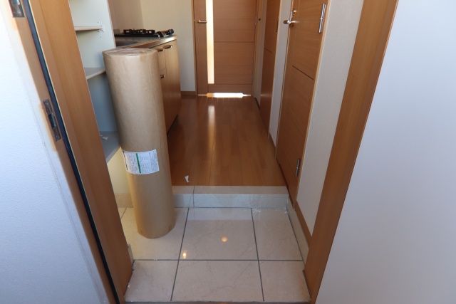 玄関　※別室の参考写真の為、現況優先です。