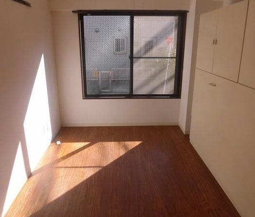 居室・リビング　別号室参考写真