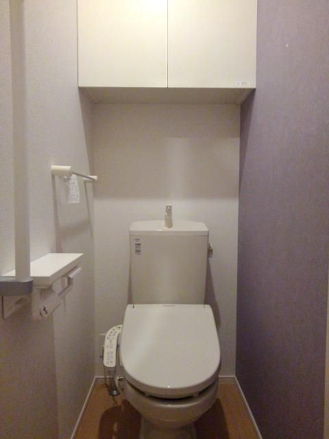 トイレ　清潔感のあるトイレです