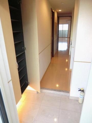 玄関　シューズＢＯＸ有