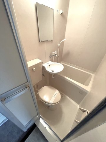 阪急京都線 淡路駅 徒歩4分 5階建 築36年のトイレ写真