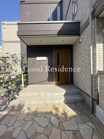 エントランス　夜景の綺麗な【丘の見える公園】まで徒歩15分♪オススメ物件！