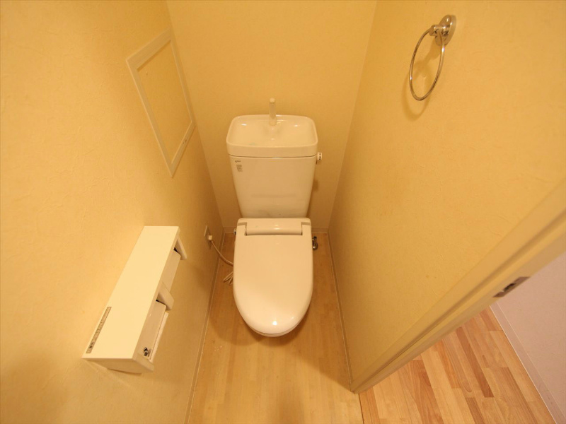 トイレ　洋式トイレ　暖房便座付き