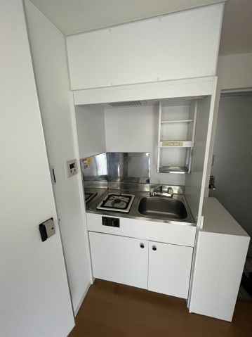 キッチン　同物件別号室の写真です。