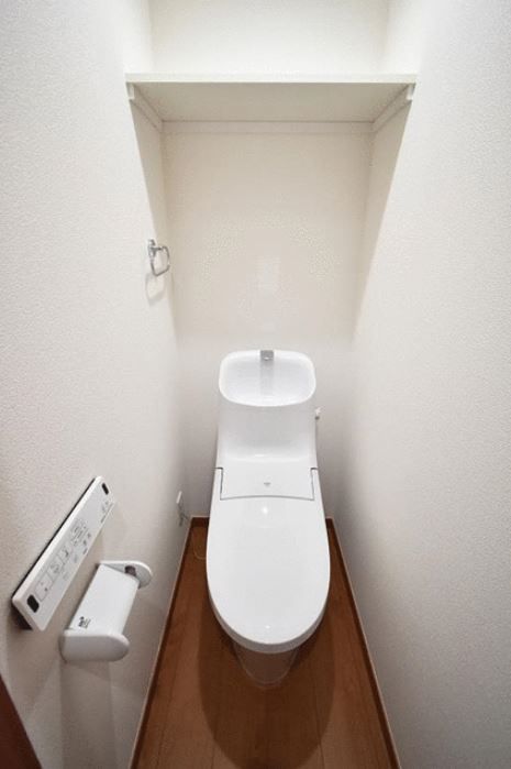 トイレ　グランクオール西巣鴨　北区滝野川1