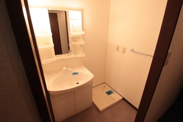 洗面設備　※別室の参考写真の為、現況優先です。