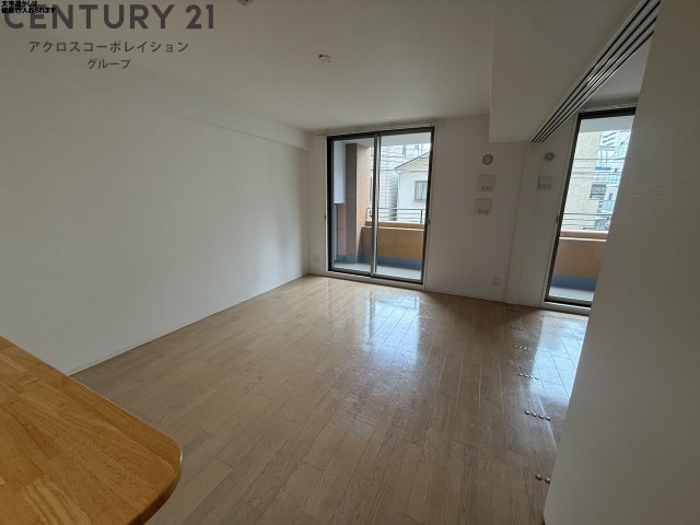 居室・リビング　リビング13.3帖！カウンターキッチン付き！