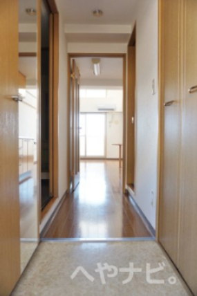 玄関　★玄関 ※別号室反転イメージ