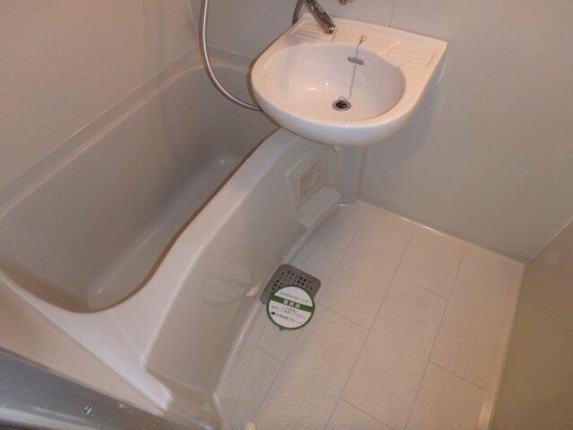 バス・シャワールーム　?