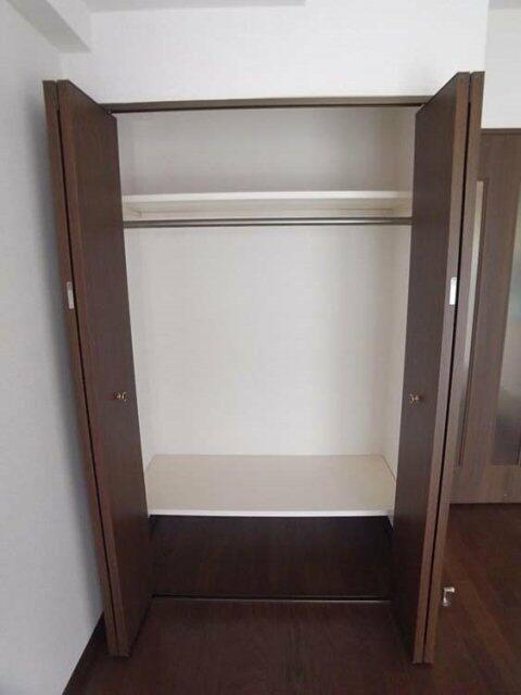 収納　クローゼット?