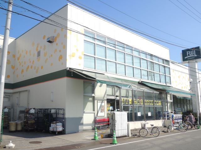 スーパー　ＦＵＪＩスーパー（スーパー）まで480m