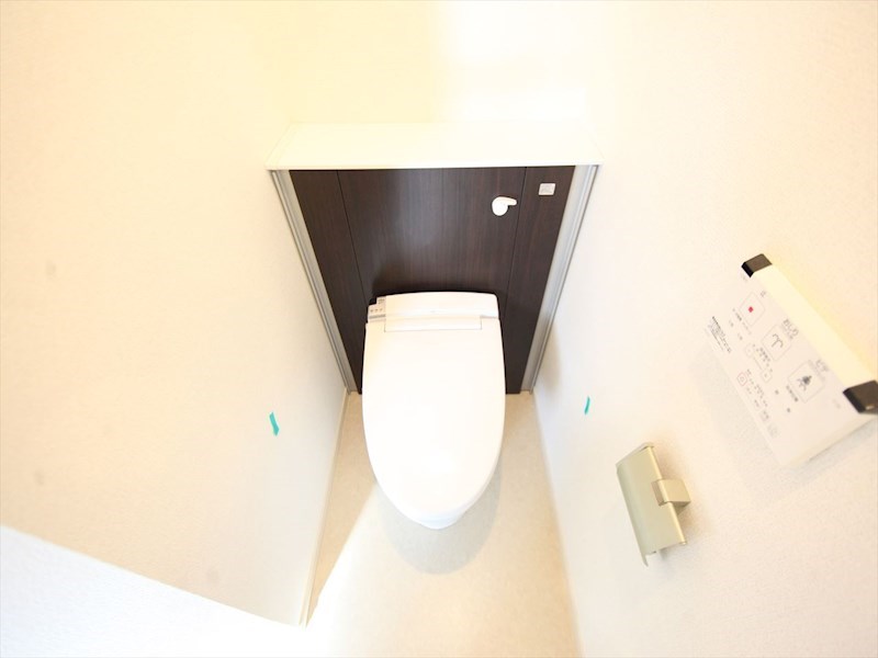 トイレ　温水洗浄暖房便座付トイレ