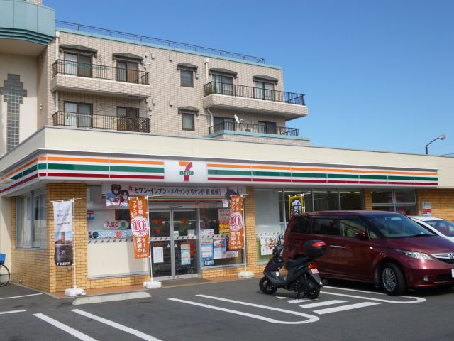 コンビニ　セブンイレブン（コンビニ）まで310m