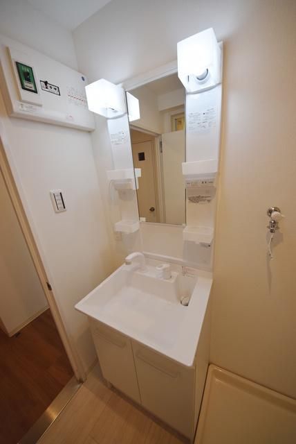 洗面設備　★朝の身支度に嬉しい独立洗面台★