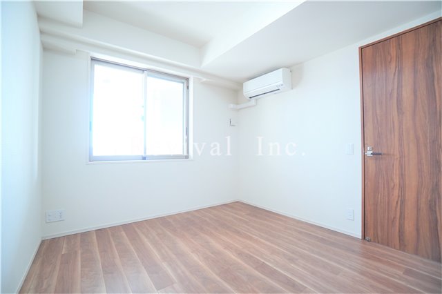 その他部屋・スペース　明るい寝室です