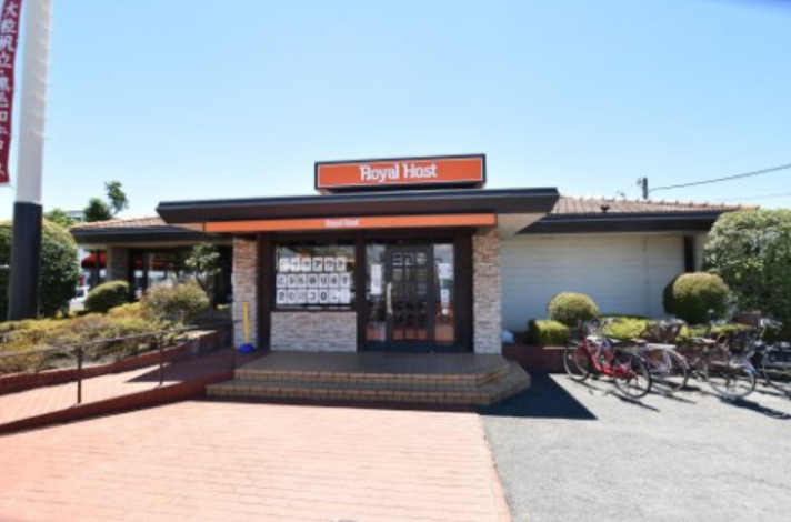 飲食店　ロイヤルホスト堺石津川店（飲食店）まで390m