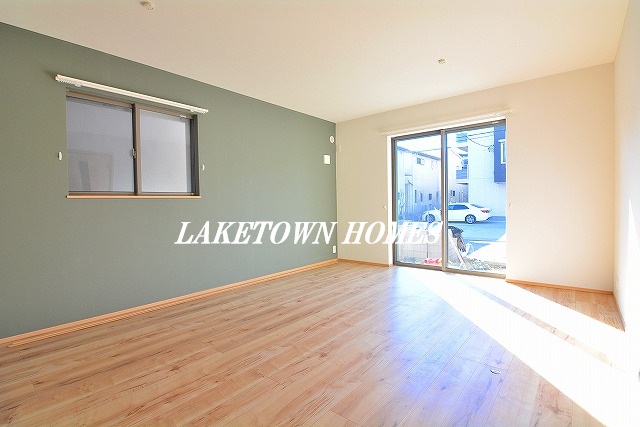 居室・リビング　約１４．７帖のＬＤＫです。