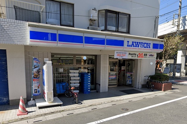 コンビニ　ローソン 新越谷店（コンビニ）まで637m