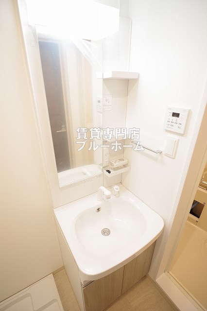 洗面設備　独立洗面台あります！