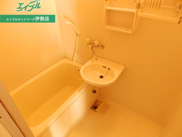 バス・シャワールーム　同型参考写真