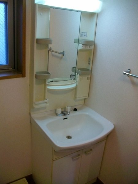 洗面設備　※別部屋参考写真です