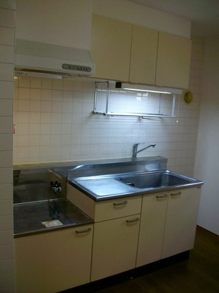 キッチン　※別部屋参考写真です