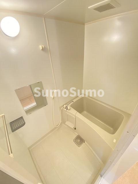 バス・シャワールーム　ゆったり過ごせるお風呂です