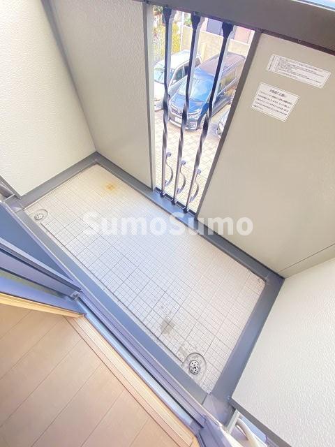 バルコニー　お洗濯にも便利なバルコニー付き
