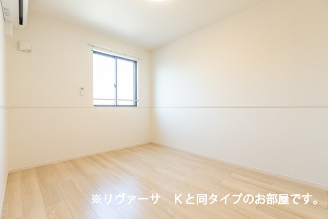 その他　※同施工メーカーの内装写真です