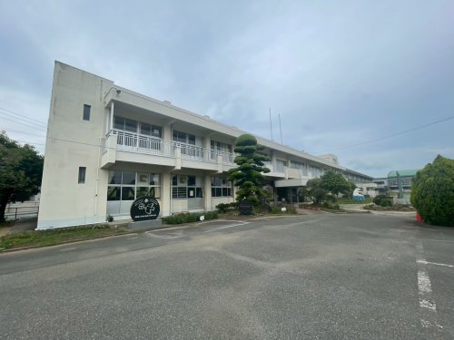 小学校　大網白里市立増穂小学校（小学校）まで1394m