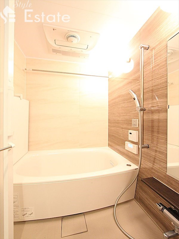 バス・シャワールーム　バスルーム