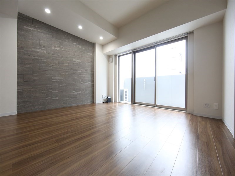 バルコニー　ＬＤＫ14.8帖　カウンターキッチン　南面バルコニー