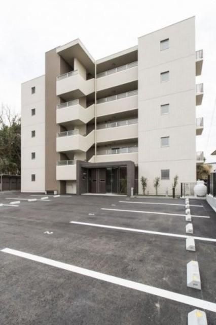 駐車場　★★インターネット無料導入済み