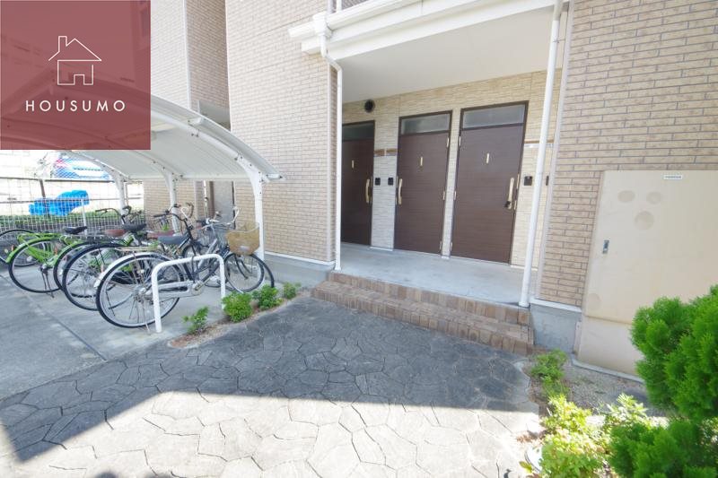 エントランス　建物の内部です