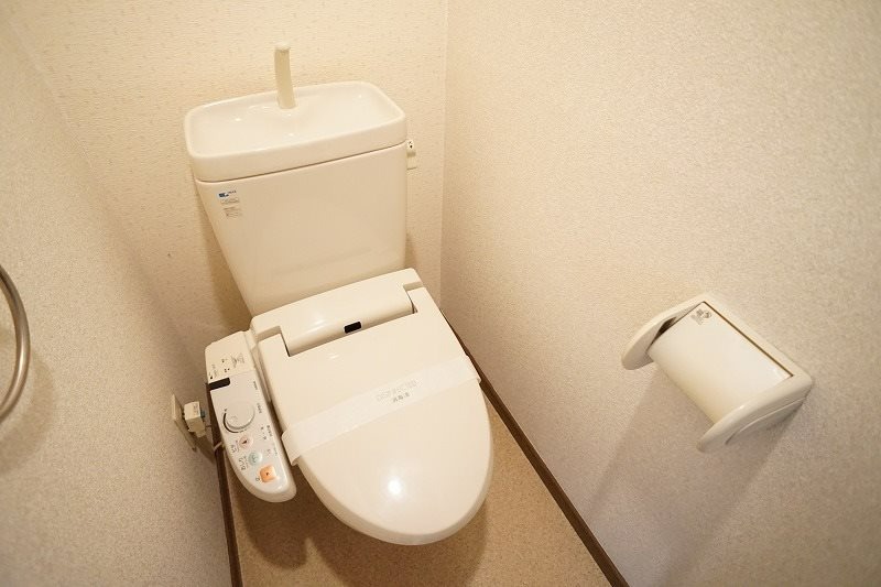 トイレ　別号室