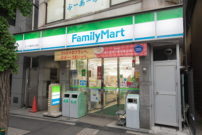 コンビニ　ファミリーマート シンヤ雑司が谷店（コンビニ）まで199m