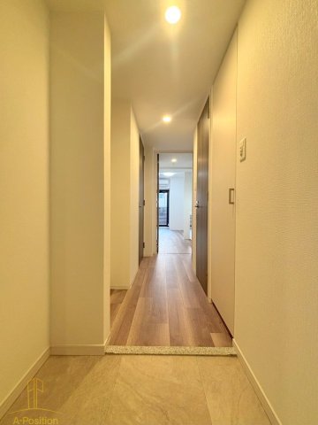 玄関　Metrosa谷町六丁目South