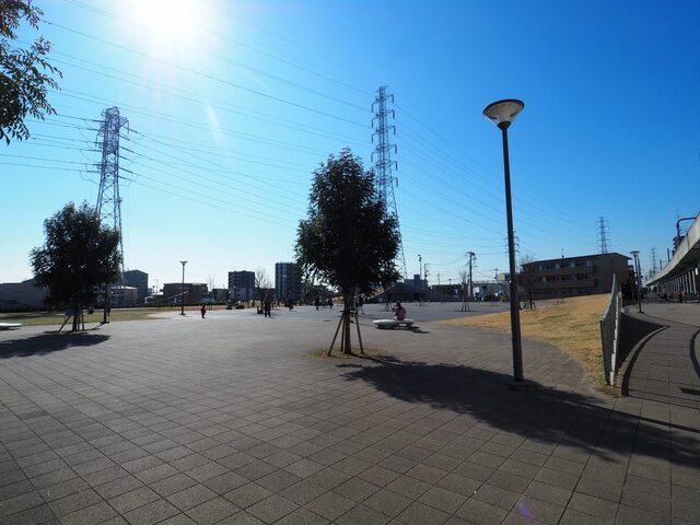 公園　やしお駅前公園（公園）まで700m
