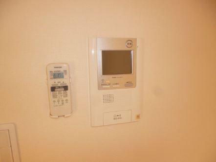 その他設備　モニター付インターホン