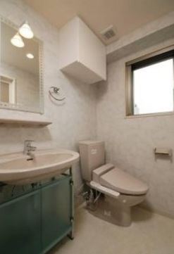 洗面設備　オシャレな洗面化粧台