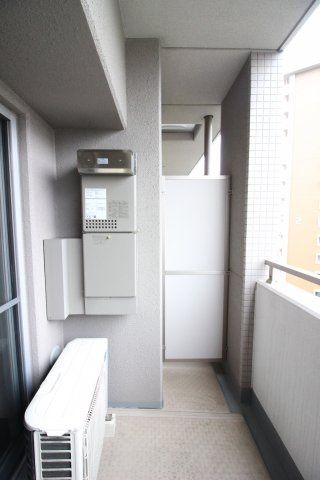 バルコニー　別タイプ参考写真　センテニアル王子神谷アネックス　北区王子5