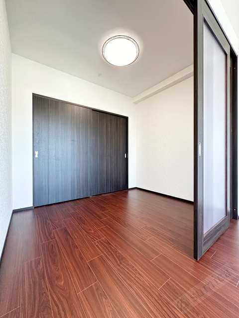 その他部屋・スペース　同施工写真です　階数により内装色が異なります